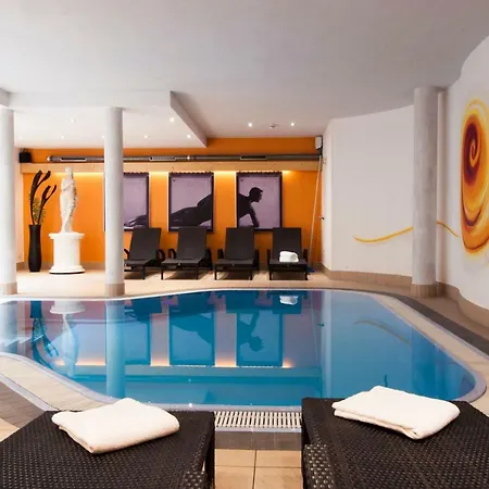Alpina Inklusive 4* فينس